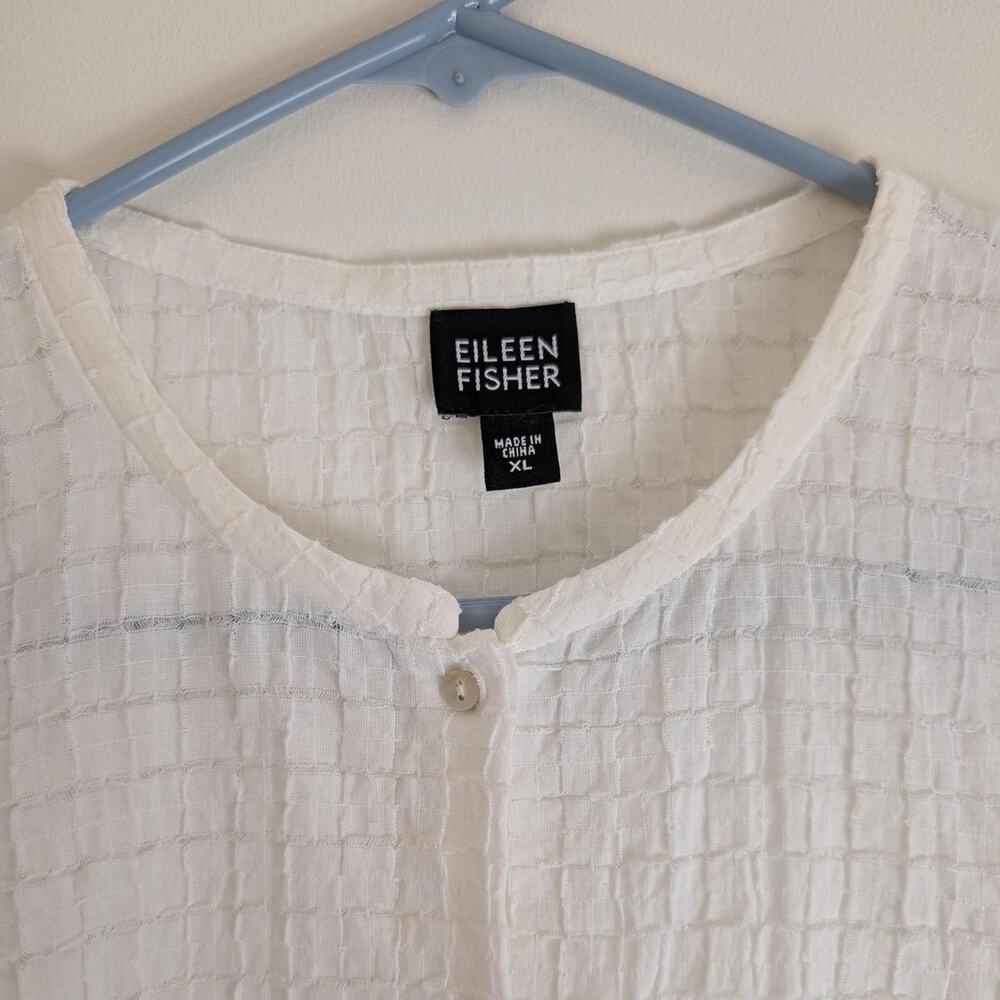 Eileen Fisher White Puckered Crinkle Sleeveless Button Up Shirt XL - Picture 3 of 6